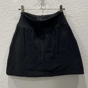 Beyond Yoga Space dye “Move it” Skirt in Darkest Night